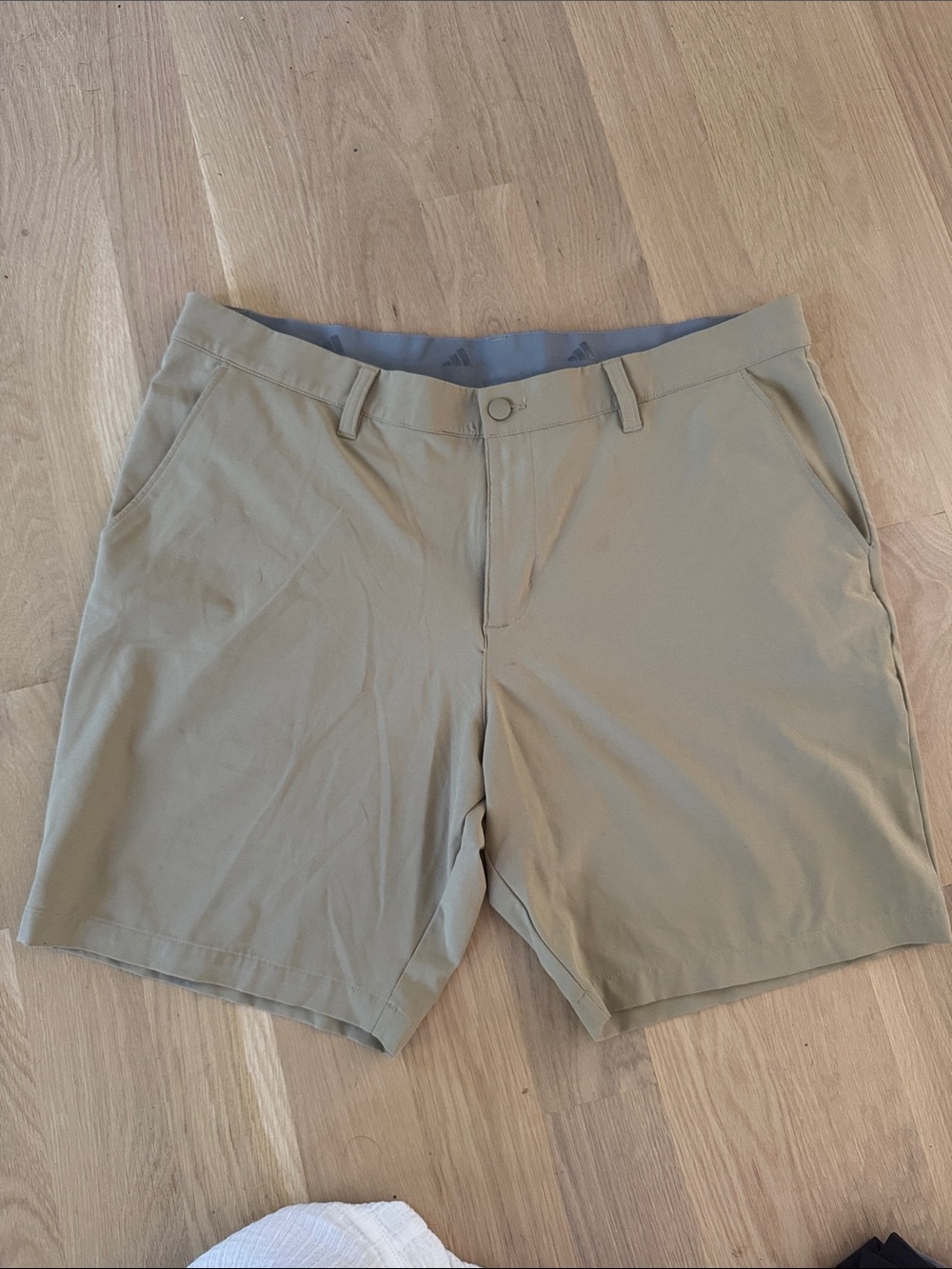 adidas Men's Lightweight Hybrid Shorts - Khaki